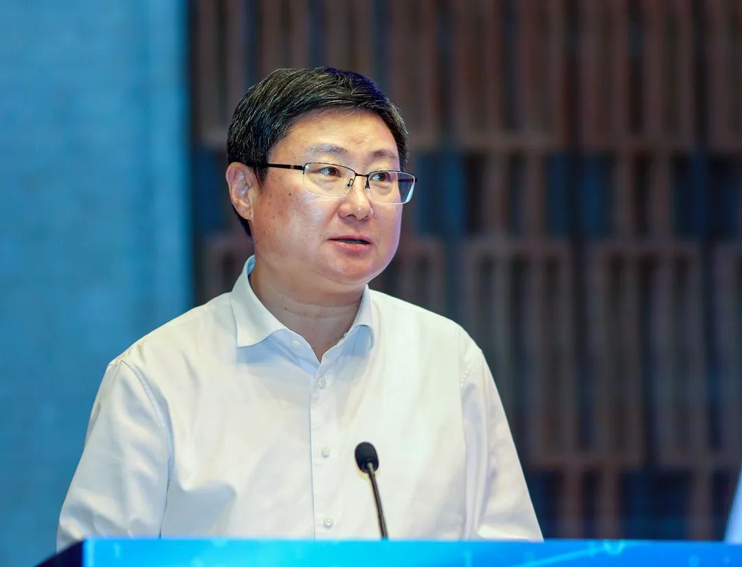 优惠活动办理大厅绿能-双碳目的和能源革命的践行者