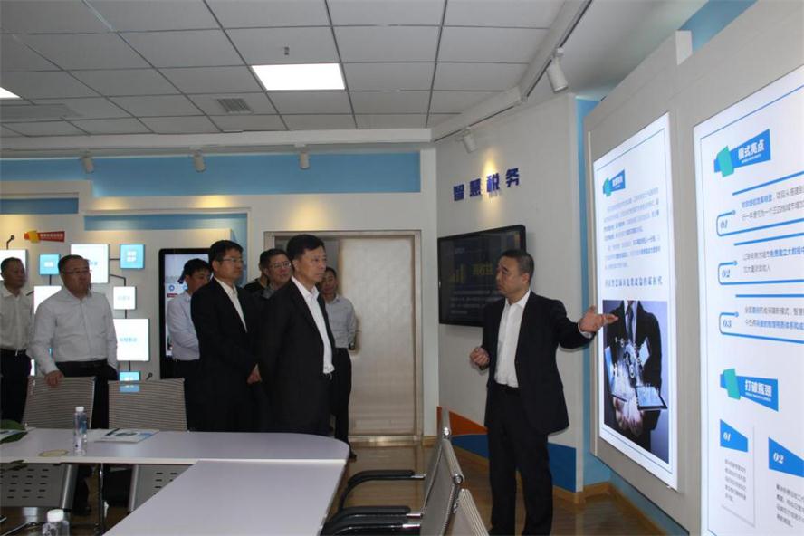 辽阳市市长王一兵莅临首页| 217永信贵宾会官网入口电商调研.jpg 辽阳市市长王一兵莅临首页| 217永信贵宾会官网入口电商调研.jpg